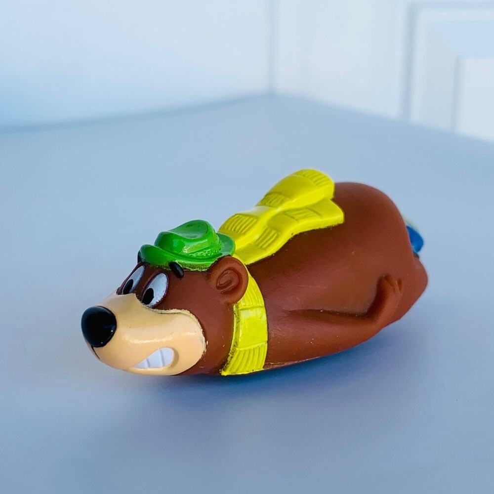 NEW 1994 Yogi Bear Action Figure